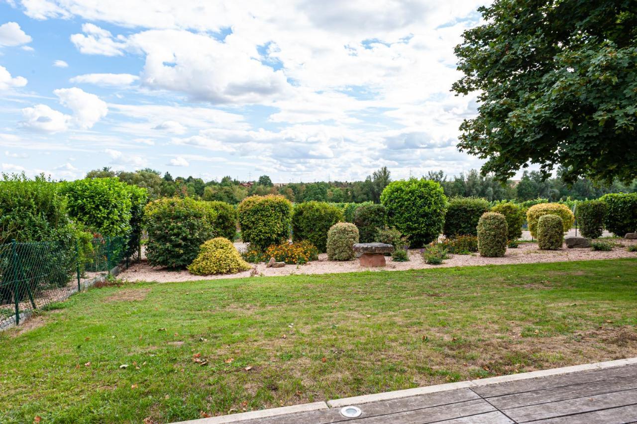 Landgut Schill Hotel Osthofen Buitenkant foto